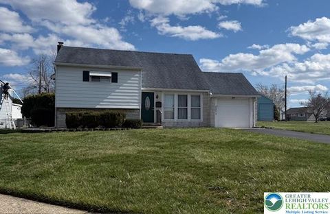 Photo of Vista, Bethlehem, PA 18018 (MLS # 774776)