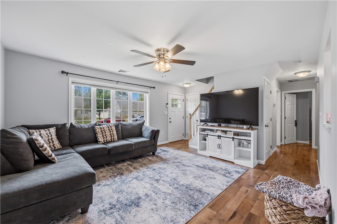1322 W Rosemont Drive