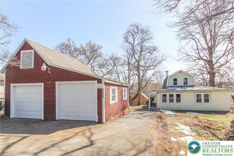 Photo of 3208 Jones Boulevard, Palmer Twp, PA 18045 (MLS # 772798)