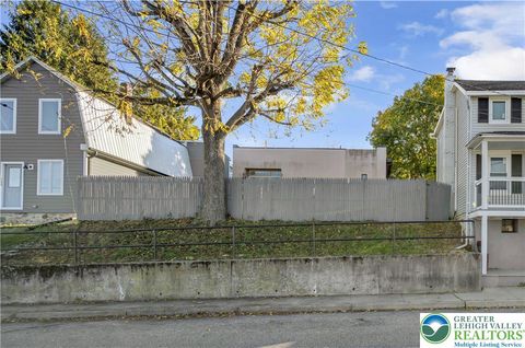 Photo of 305 E Wilkes Barre Street, Easton, PA 18042 (MLS # 767312) Photo of 305 E Wilkes Barre Street, Easton, PA 18042 (MLS # 767312)