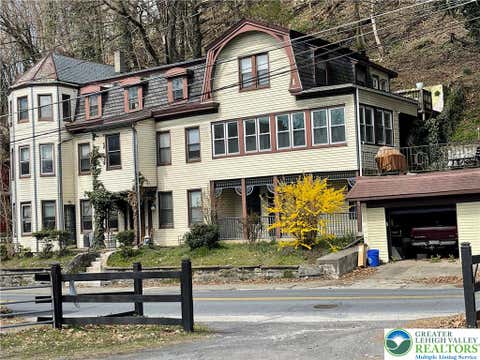 Apartment For Rent - 50 N Delaware Drive #2<br/> Northampton County, Easton, PA 18042