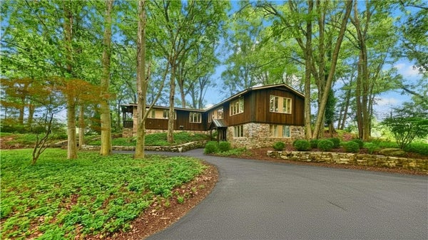 1657 LINDEN OAKS LN, BETHLEHEM, PA 18015 - Image 963ee5f42e5942d88b4a55334912e45e/2369275655