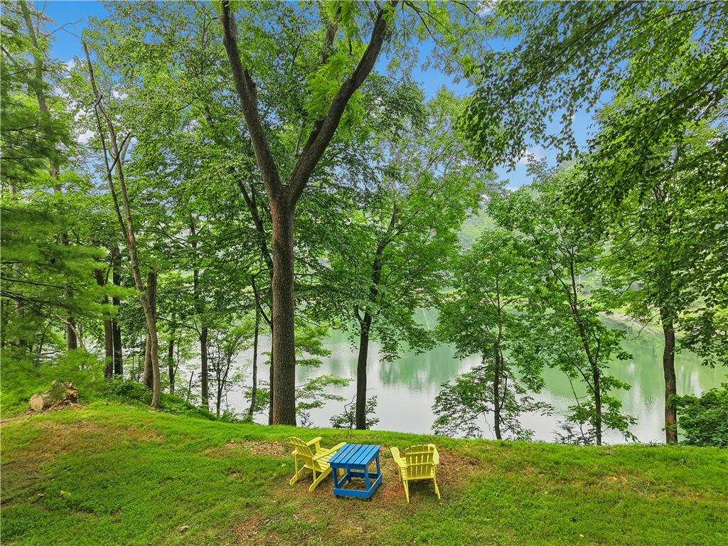 1657 Linden Oaks Lane