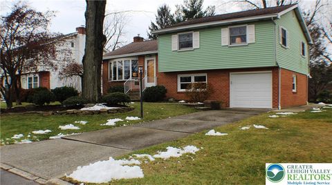 Photo of 1925 Troxell Street, Hanover Twp, PA 18109 (MLS # 769561)
