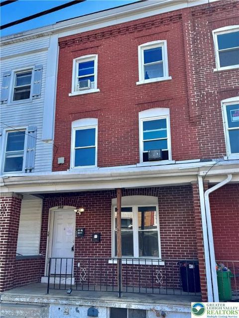 Photo of 388 W Greenleaf Street #1st Floor, Allentown, PA 18102 (MLS # 765867) Photo of 388 W Greenleaf Street #1st Floor, Allentown, PA 18102 (MLS # 765867)