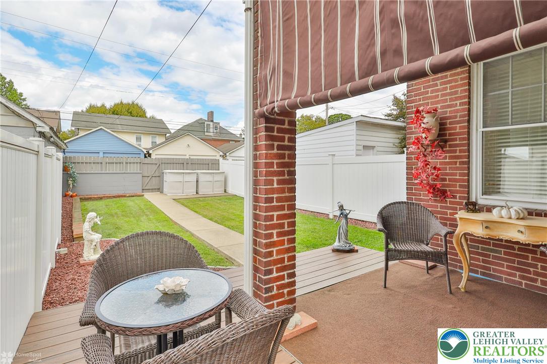 Wilson Boro, Pennsylvania 18042, United States, 3 Bedrooms Bedrooms, ,1 BathroomBathrooms,Residential,Pending,201942