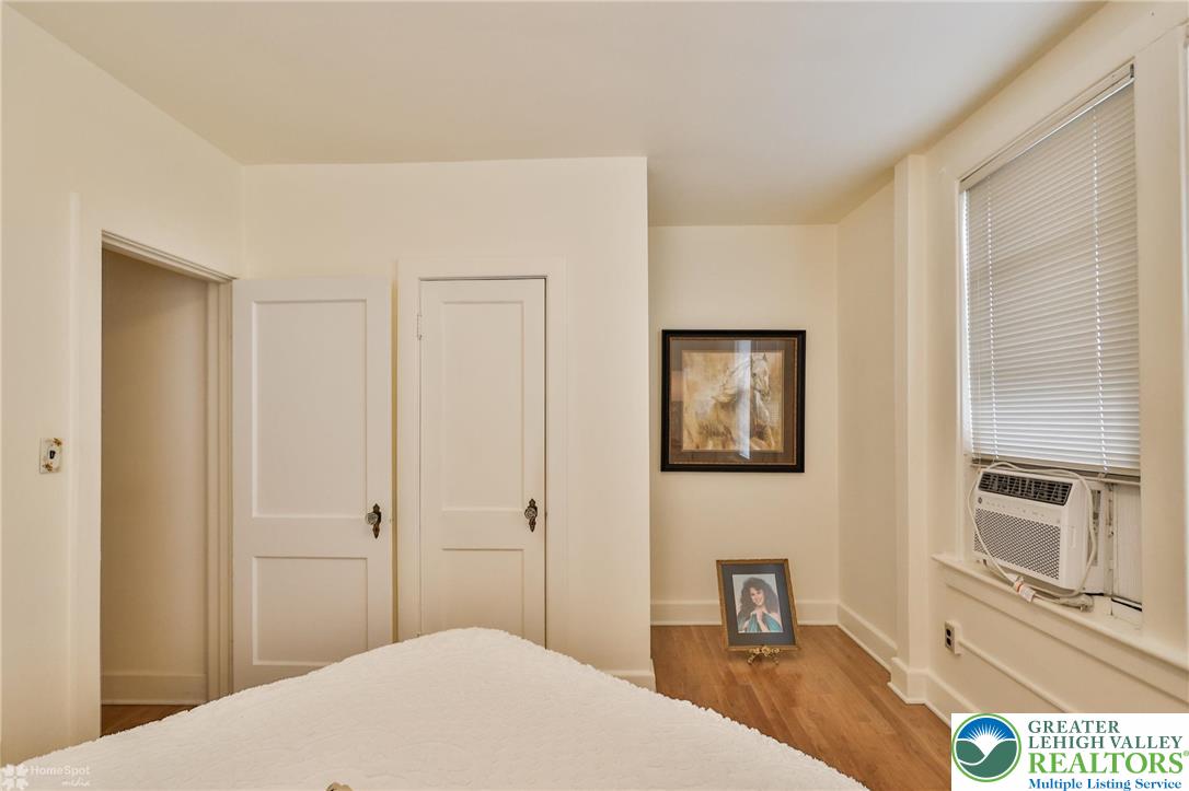 Wilson Boro, Pennsylvania 18042, United States, 3 Bedrooms Bedrooms, ,1 BathroomBathrooms,Residential,Pending,201942