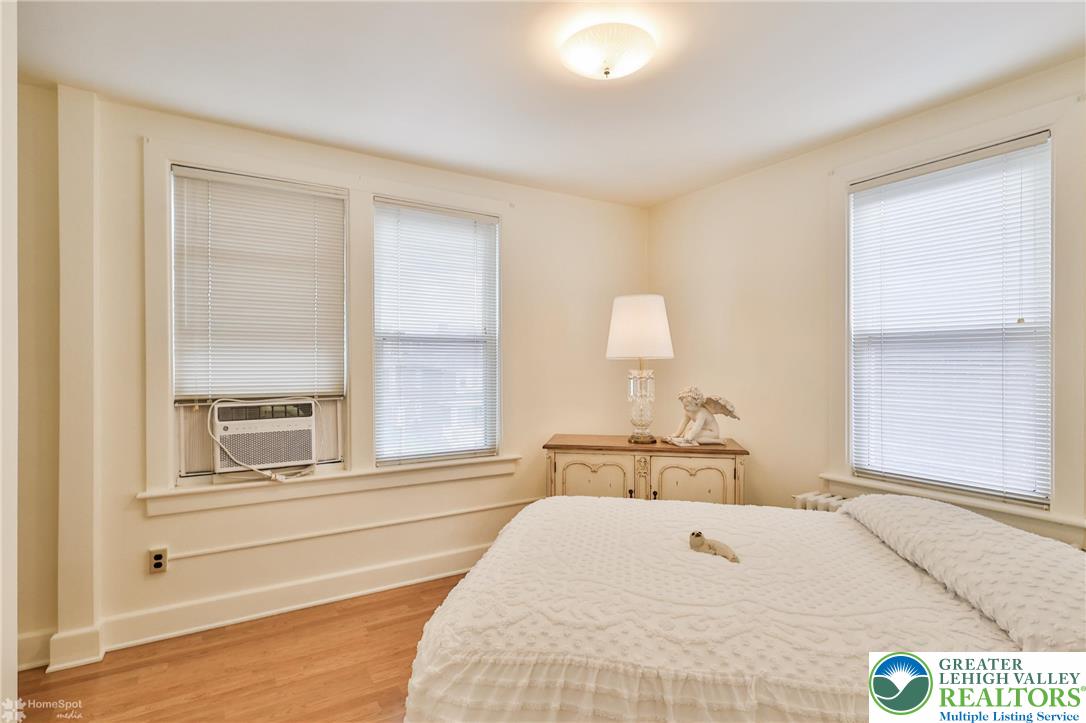 Wilson Boro, Pennsylvania 18042, United States, 3 Bedrooms Bedrooms, ,1 BathroomBathrooms,Residential,Pending,201942