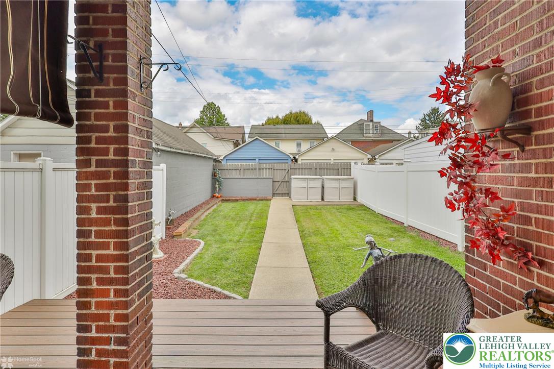 Wilson Boro, Pennsylvania 18042, United States, 3 Bedrooms Bedrooms, ,1 BathroomBathrooms,Residential,Pending,201942