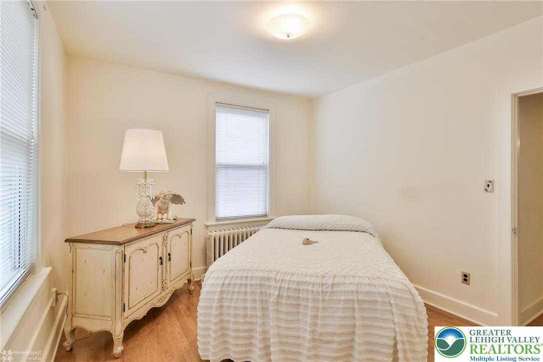 Wilson Boro, Pennsylvania 18042, United States, 3 Bedrooms Bedrooms, ,1 BathroomBathrooms,Residential,Pending,201942