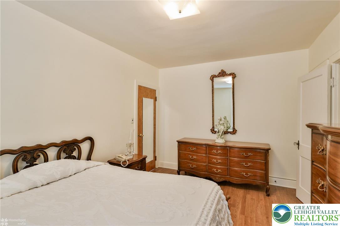 Wilson Boro, Pennsylvania 18042, United States, 3 Bedrooms Bedrooms, ,1 BathroomBathrooms,Residential,Pending,201942