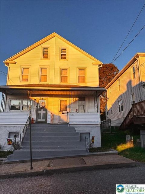 Photo of 520 Hemlock St, Freeland Boro, PA 18224 (MLS # 770135)