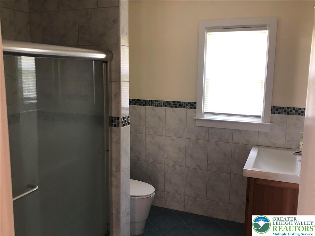 Lower Saucon Twp, Pennsylvania, 18015, United States, 2 Bedrooms Bedrooms, ,1 BathroomBathrooms,Residential,Active,2000201