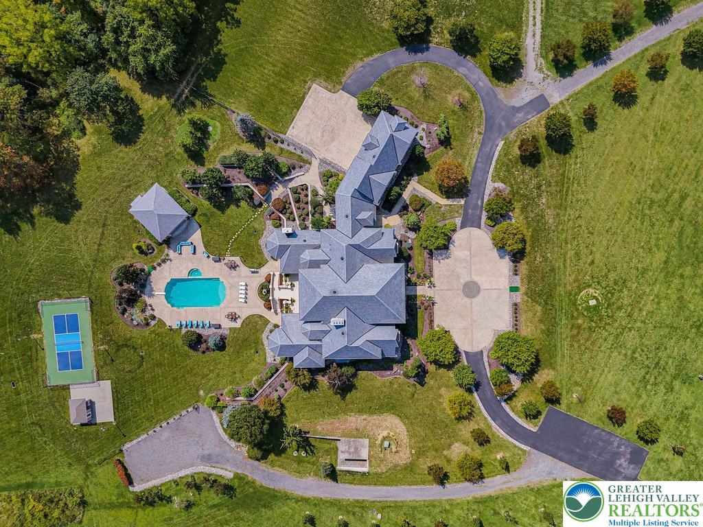 Upper Saucon Twp, Pennsylvania, 18034, United States, 6 Bedrooms Bedrooms, ,12 BathroomsBathrooms,Residential,Active,1885031