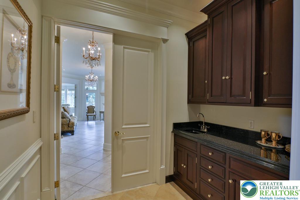 Upper Saucon Twp, Pennsylvania, 18034, United States, 6 Bedrooms Bedrooms, ,12 BathroomsBathrooms,Residential,Active,1885031
