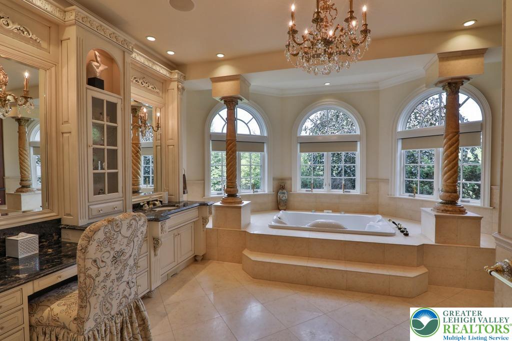 Upper Saucon Twp, Pennsylvania, 18034, United States, 6 Bedrooms Bedrooms, ,12 BathroomsBathrooms,Residential,Active,1885031