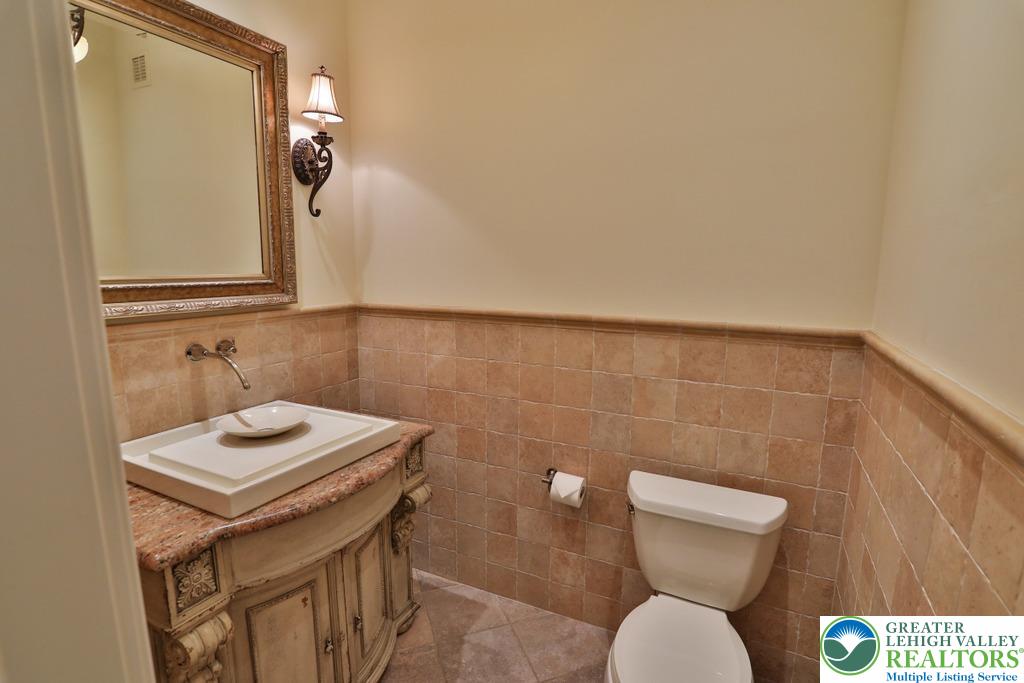 Upper Saucon Twp, Pennsylvania, 18034, United States, 6 Bedrooms Bedrooms, ,12 BathroomsBathrooms,Residential,Active,1885031
