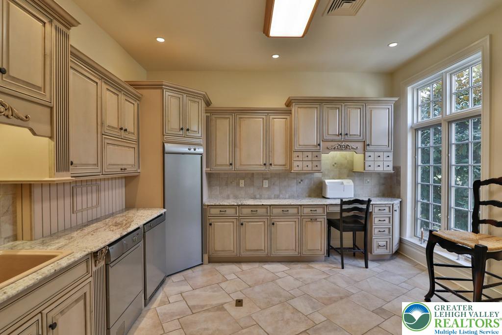 Upper Saucon Twp, Pennsylvania, 18034, United States, 6 Bedrooms Bedrooms, ,12 BathroomsBathrooms,Residential,Active,1885031