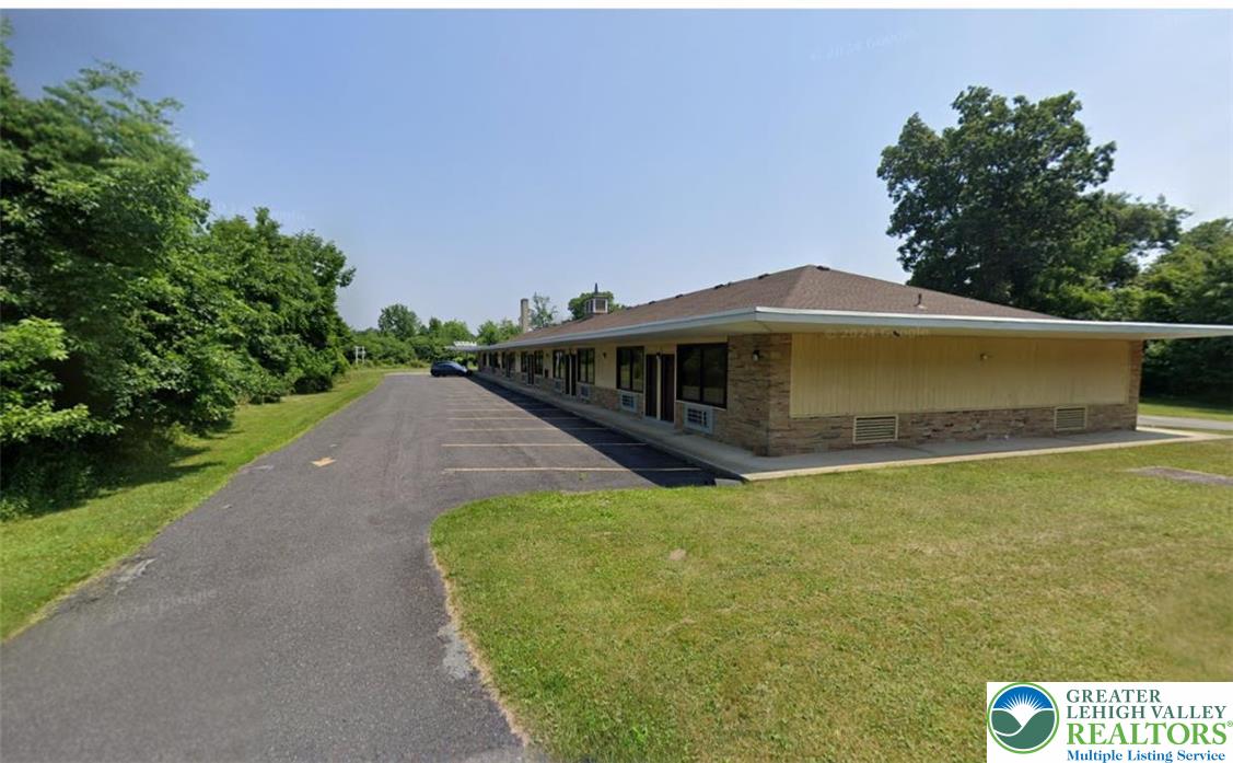 1058 Hausman Road