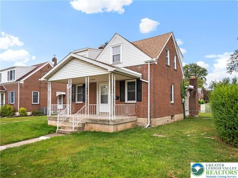 Photo of 1920 E Woodlawn Street, Allentown, PA 18109 (MLS # 765063) Photo of 1920 E Woodlawn Street, Allentown, PA 18109 (MLS # 765063)