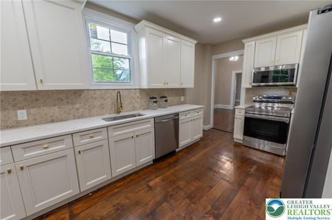 Photo of 667 Ferry Street, Easton, PA 18042 (MLS # 757371) Photo of 667 Ferry Street, Easton, PA 18042 (MLS # 757371)