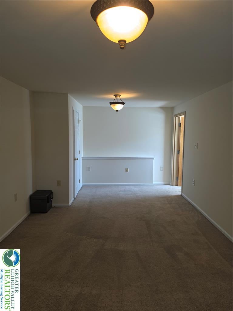 822 Main Street 2 upstairs