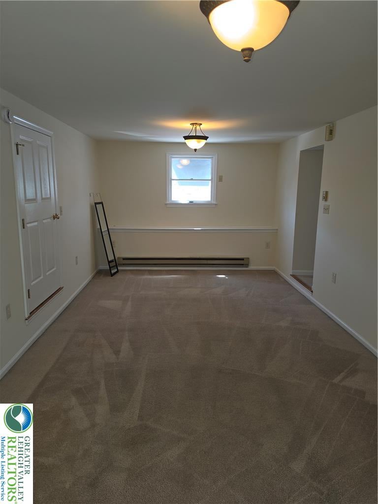 822 Main Street 2 upstairs