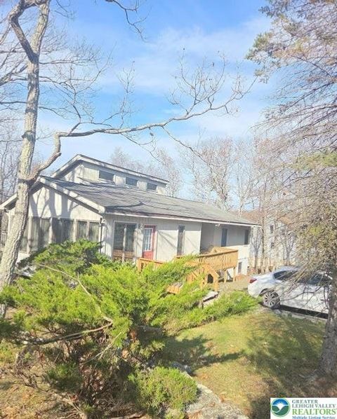 Photo of 1107 Hampstead Court, Bushkill, PA 18324 (MLS # 772383)