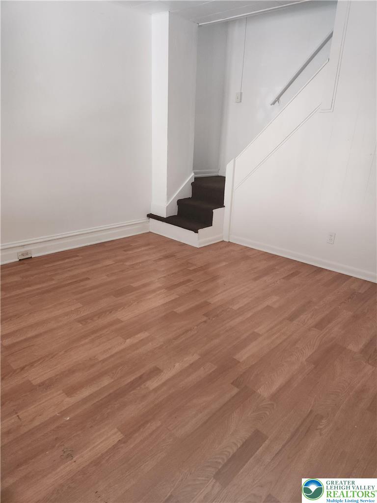 436 W Greenleaf Street