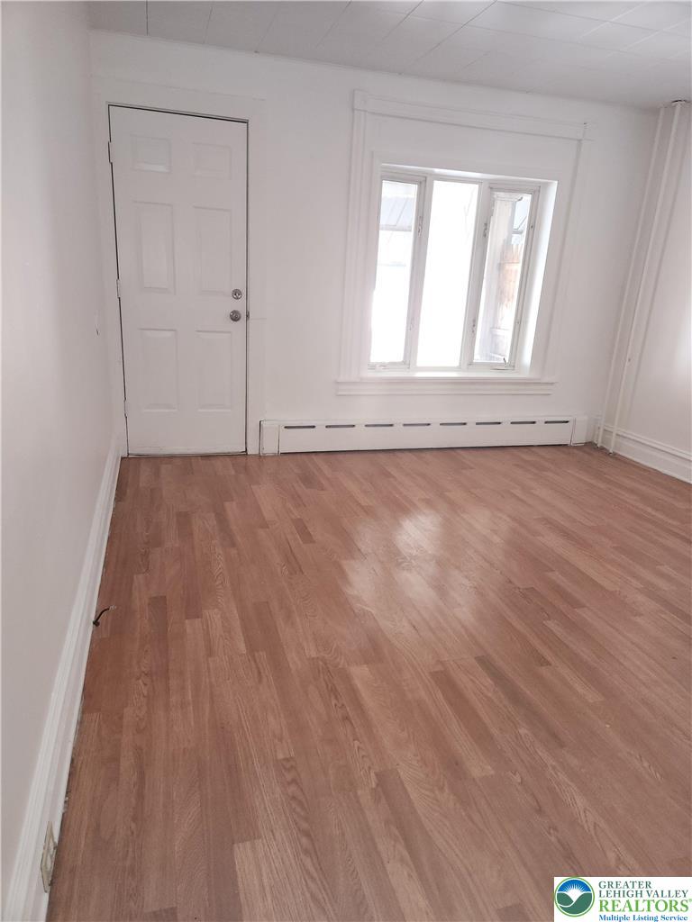 436 W Greenleaf Street