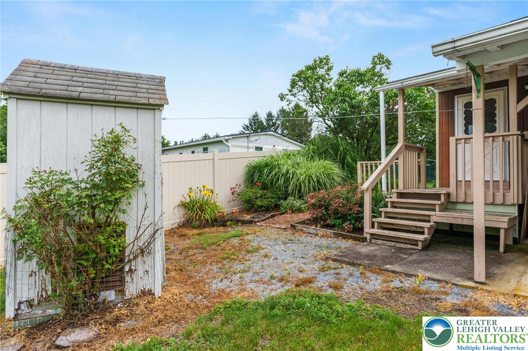 North Whitehall Twp, Pennsylvania 18078, United States, 3 Bedrooms Bedrooms, ,1 BathroomBathrooms,Residential,Active,167861