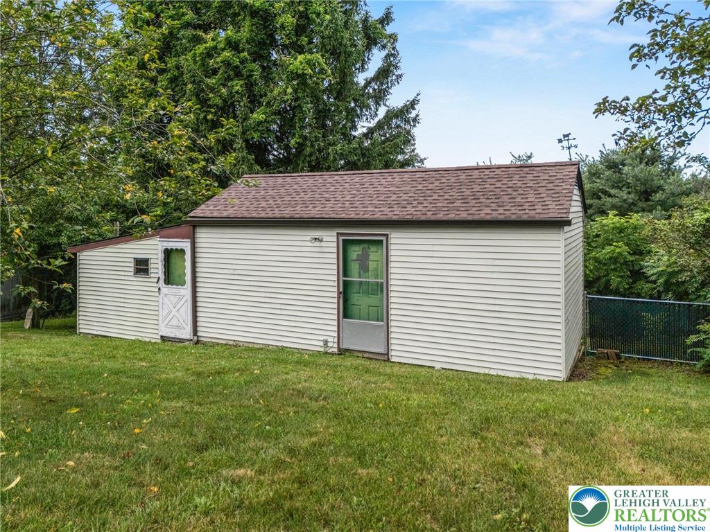 North Whitehall Twp, Pennsylvania 18078, United States, 3 Bedrooms Bedrooms, ,1 BathroomBathrooms,Residential,Active,167861