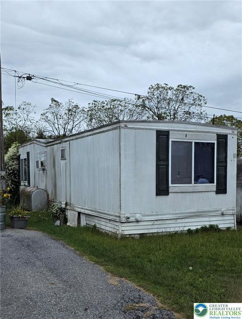Photo of 19 Roth Avenue, Longswamp Twp, PA 19539 (MLS # 775984)