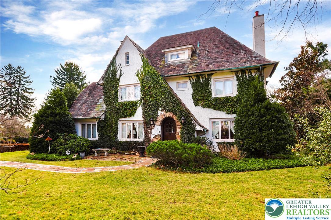 Allentown City, Pennsylvania 18104, United States, 5 Bedrooms Bedrooms, ,4 BathroomsBathrooms,Residential,Active,154280