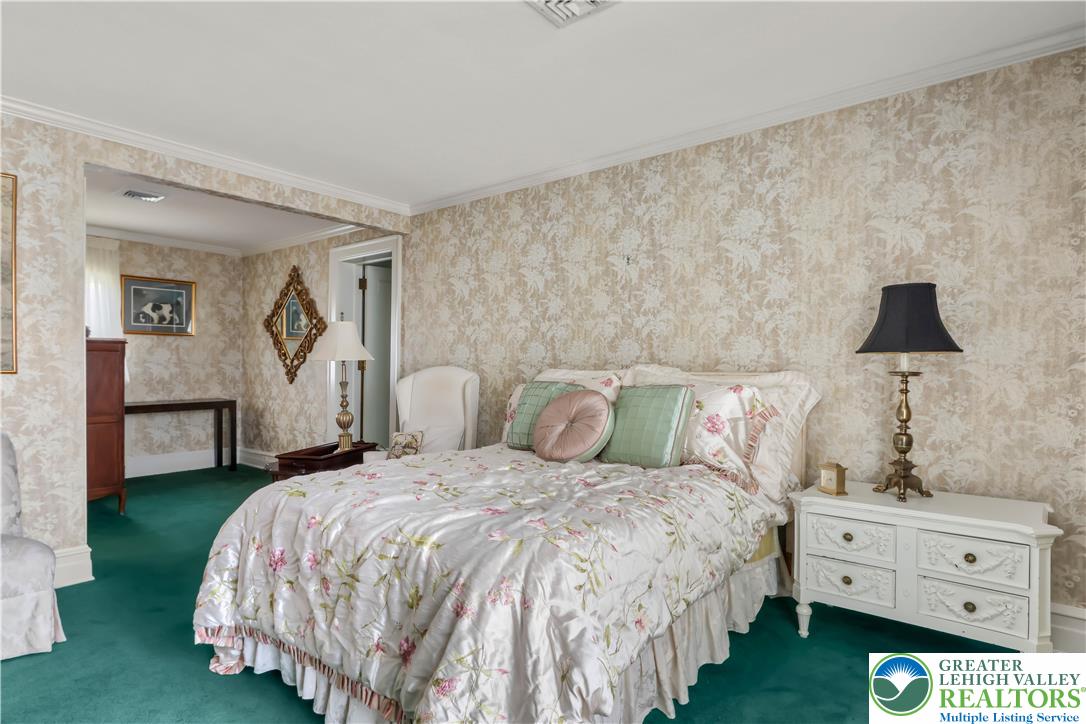 Allentown City, Pennsylvania 18104, United States, 5 Bedrooms Bedrooms, ,4 BathroomsBathrooms,Residential,Active,154280