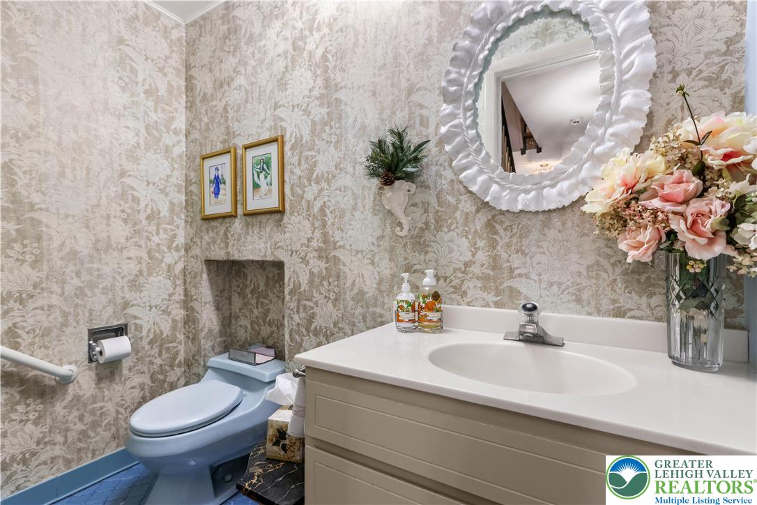 Allentown City, Pennsylvania 18104, United States, 5 Bedrooms Bedrooms, ,4 BathroomsBathrooms,Residential,Active,154280