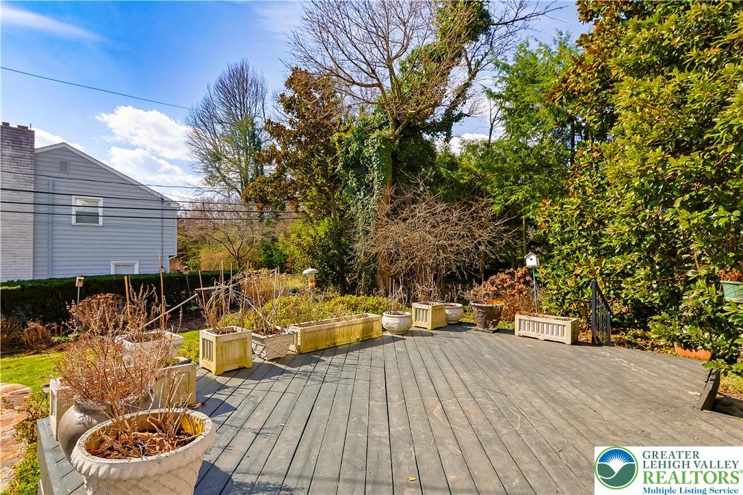 Allentown City, Pennsylvania 18104, United States, 5 Bedrooms Bedrooms, ,4 BathroomsBathrooms,Residential,Active,154280