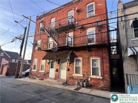 735 Laufer Street Bethlehem City PA 18015