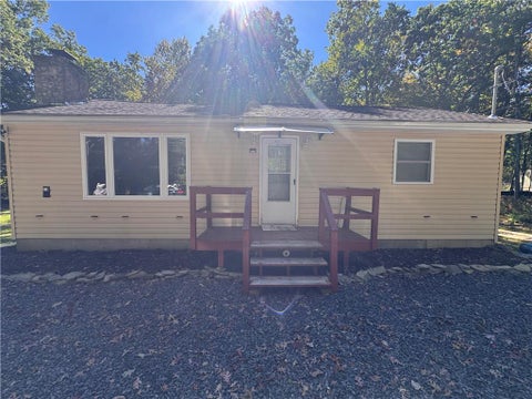 Mobile Home For Sale - 2328 Elmhurst Road<br/> East Stroudsburg, PA 18302