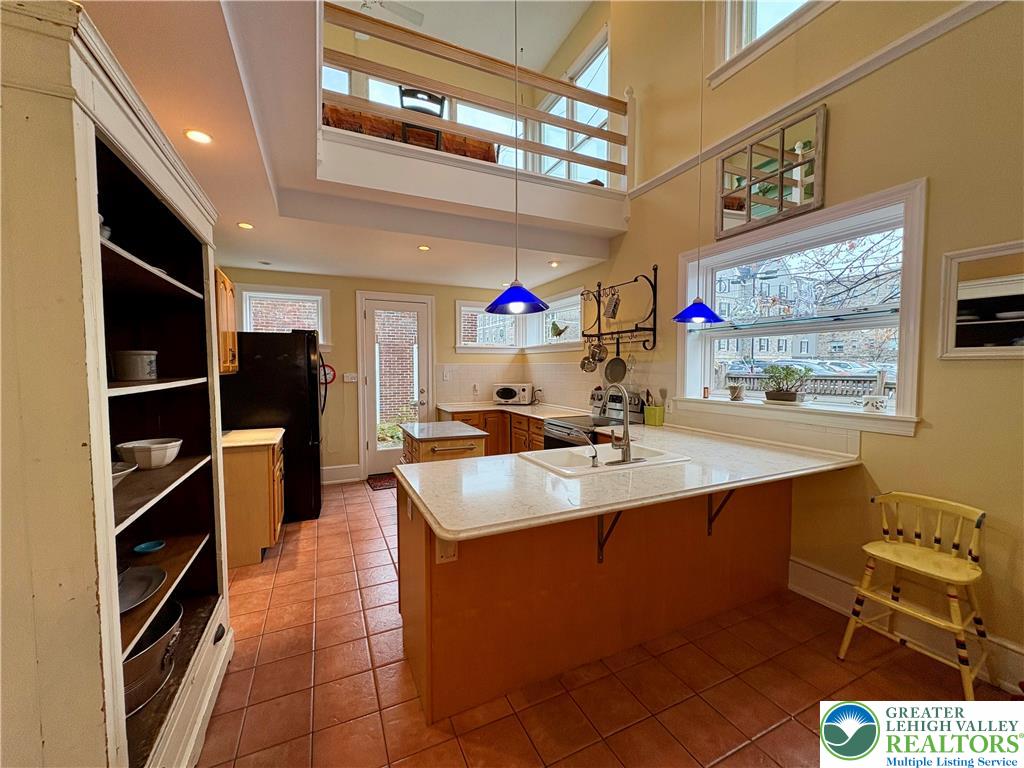 Allentown City, Pennsylvania 18104, United States, 4 Bedrooms Bedrooms, ,3 BathroomsBathrooms,Residential,Active,249519