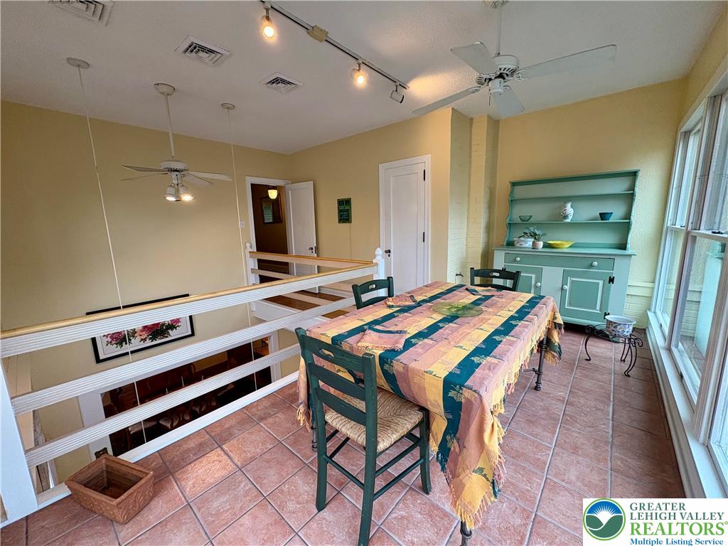 Allentown City, Pennsylvania 18104, United States, 4 Bedrooms Bedrooms, ,3 BathroomsBathrooms,Residential,Active,249519