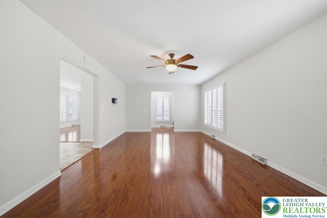 Forks Twp, Pennsylvania 18040, United States, 2 Bedrooms Bedrooms, ,2 BathroomsBathrooms,Residential,Active,248826