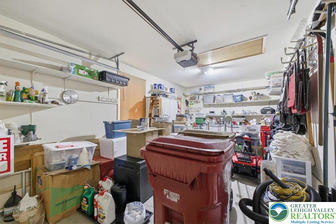 Forks Twp, Pennsylvania 18040, United States, 2 Bedrooms Bedrooms, ,2 BathroomsBathrooms,Residential,Active,248826