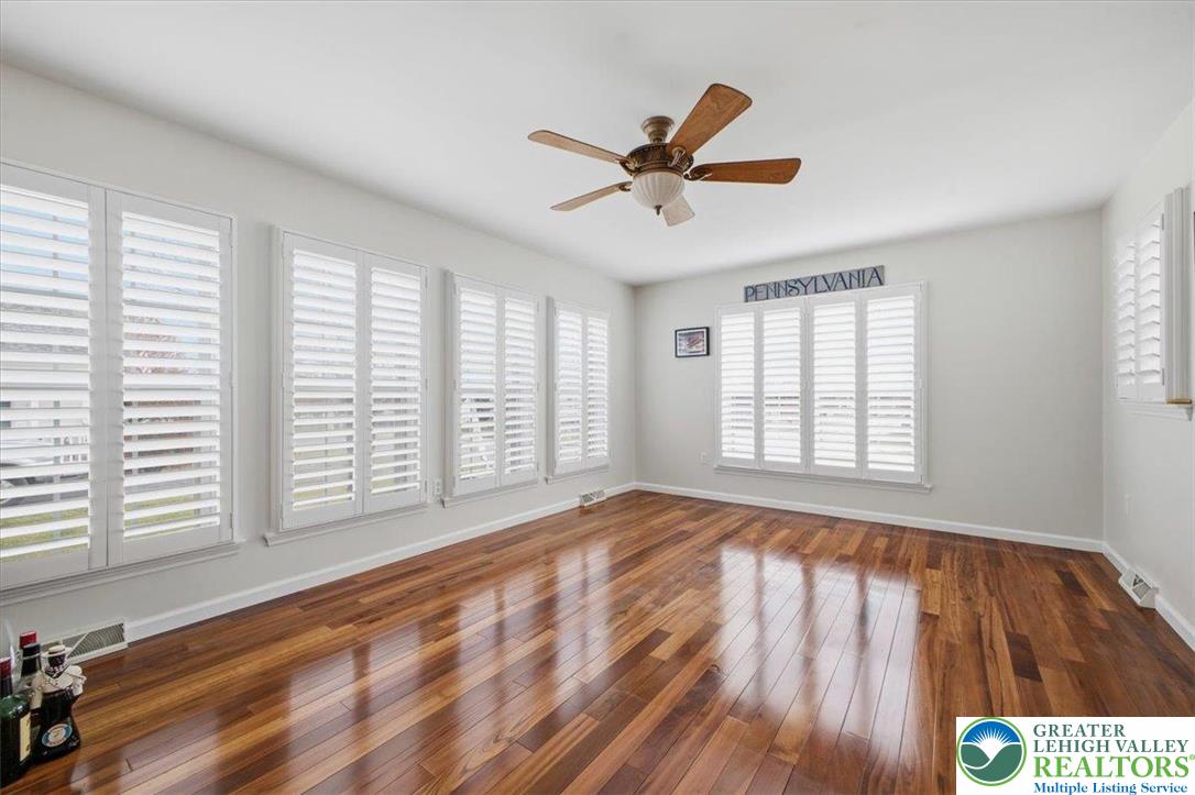 Forks Twp, Pennsylvania 18040, United States, 2 Bedrooms Bedrooms, ,2 BathroomsBathrooms,Residential,Active,248826