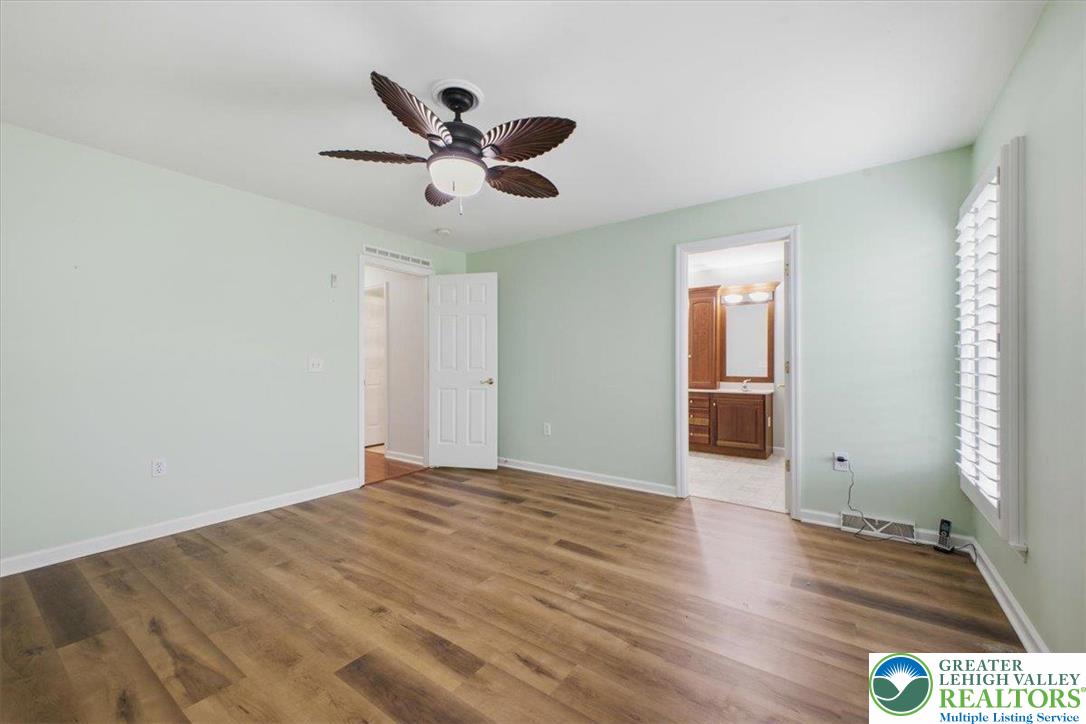 Forks Twp, Pennsylvania 18040, United States, 2 Bedrooms Bedrooms, ,2 BathroomsBathrooms,Residential,Active,248826