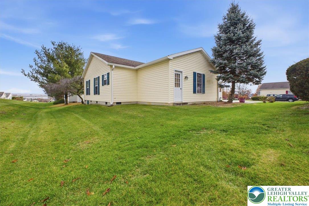 Forks Twp, Pennsylvania 18040, United States, 2 Bedrooms Bedrooms, ,2 BathroomsBathrooms,Residential,Active,248826