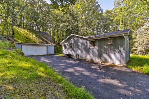 Homes For Sale - 335 Shady Oaks Drive<br/> Ross Twp, PA 18353