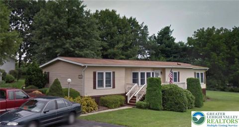Photo of 8853 Max Way, Macungie, PA 18031 (MLS # 772381)