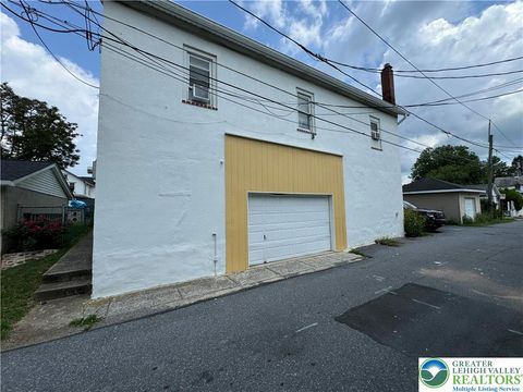 Photo of 1521 Poplar Street #Rear Garage, Northampton Boro, PA 18067 (MLS # 761029) Photo of 1521 Poplar Street #Rear Garage, Northampton Boro, PA 18067 (MLS # 761029)
