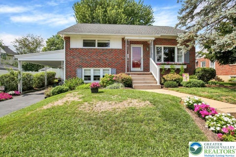 Photo for 305 Marshall Drive